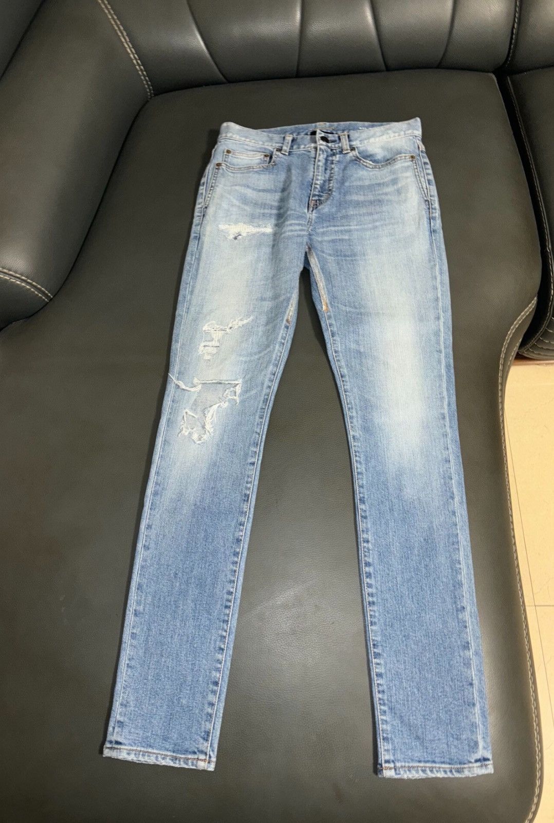 Saint Laurent Paris Saint Laurent SLP 2018SS Light Blue Heavy Destroyed Jeans Size US 28 / EU 44 - 1 Thumbnail