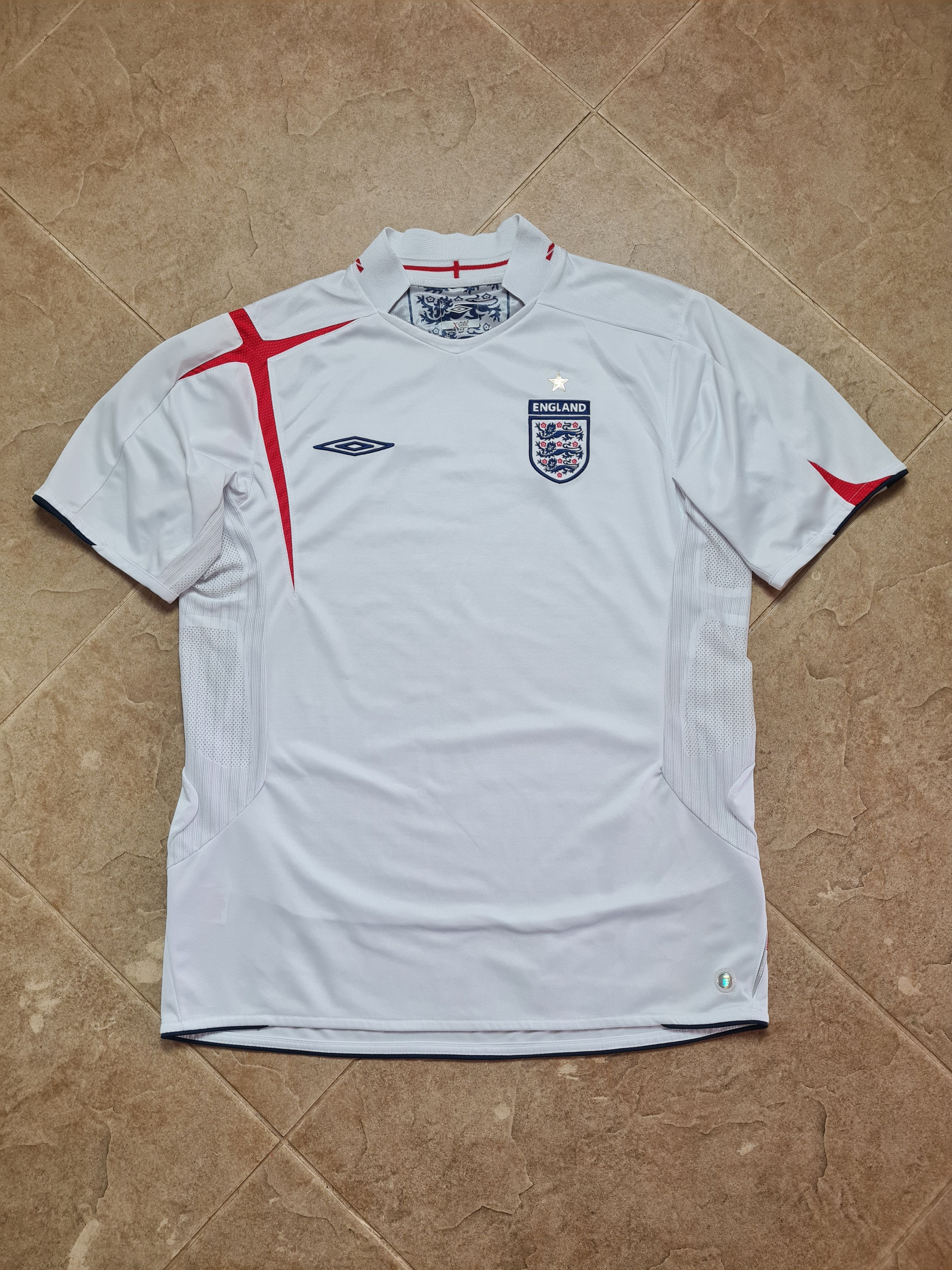 Umbro Vintage Jersey Umbro England 2005 - 2007 home soccer shirt L Size US L / EU 52-54 / 3 - 5 Thumbnail