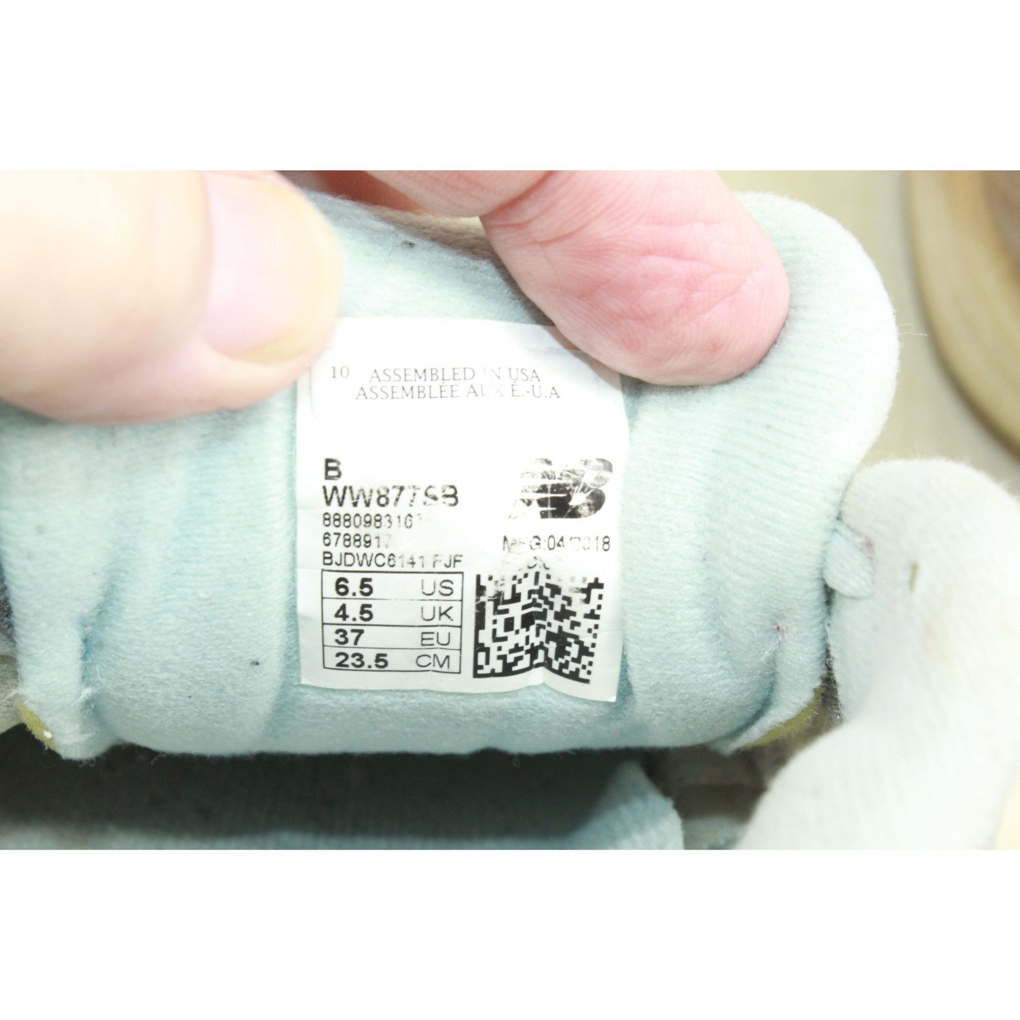New Balance New Balance 877 Women's Light Blue Suede Walking Shoes 6.5 B Size US 6.5 / IT 36.5 - 8 Thumbnail