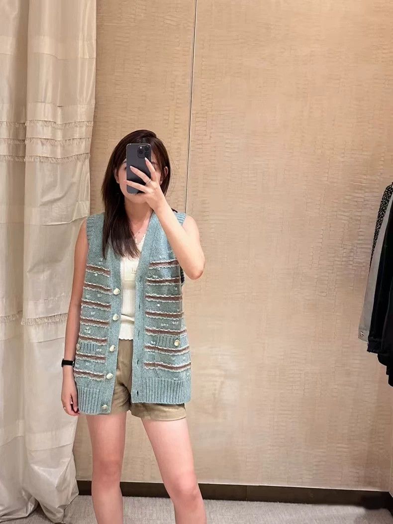 Chanel Chanel 24K cashmere knitted vest Size XXS / US 00 / IT 34 - 6 Thumbnail
