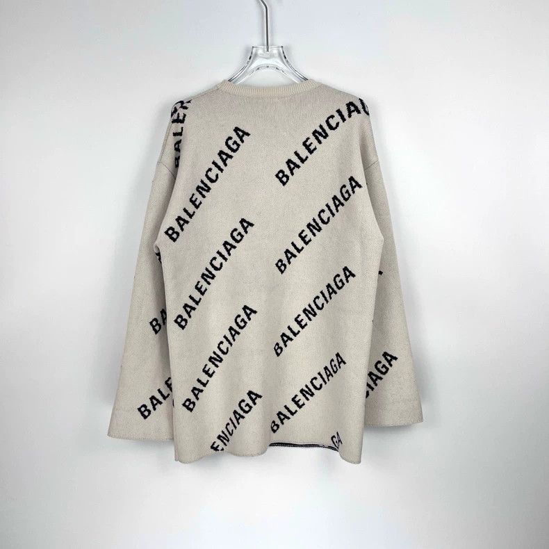 Balenciaga Baenciaga beige bullet screen long sweater-2506 Size US XS / EU 42 / 0 - 4 Thumbnail