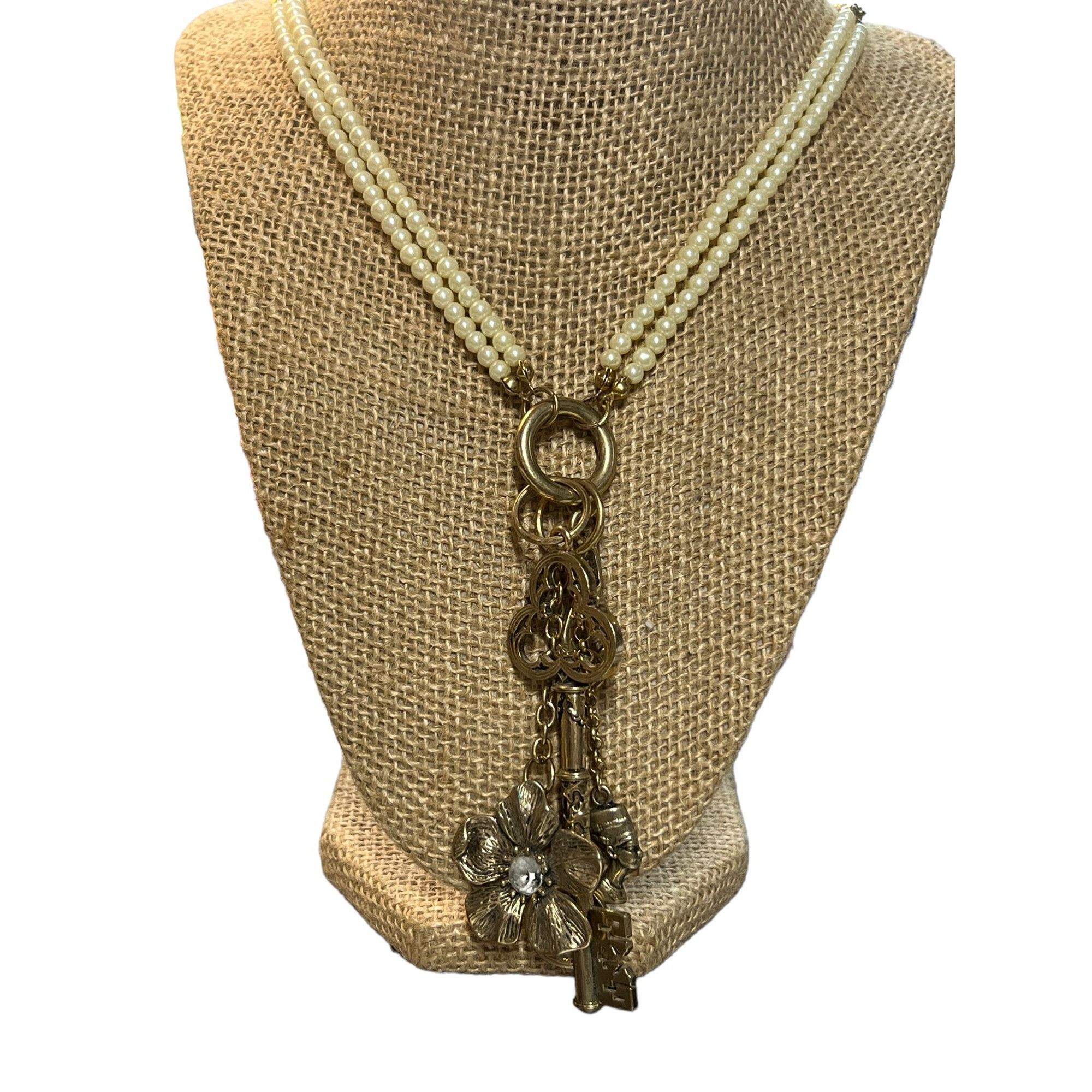 Other Bijoux Terner Necklace Antique Gold Tone Faux Pearl Key Meda Size ONE SIZE - 1 Thumbnail