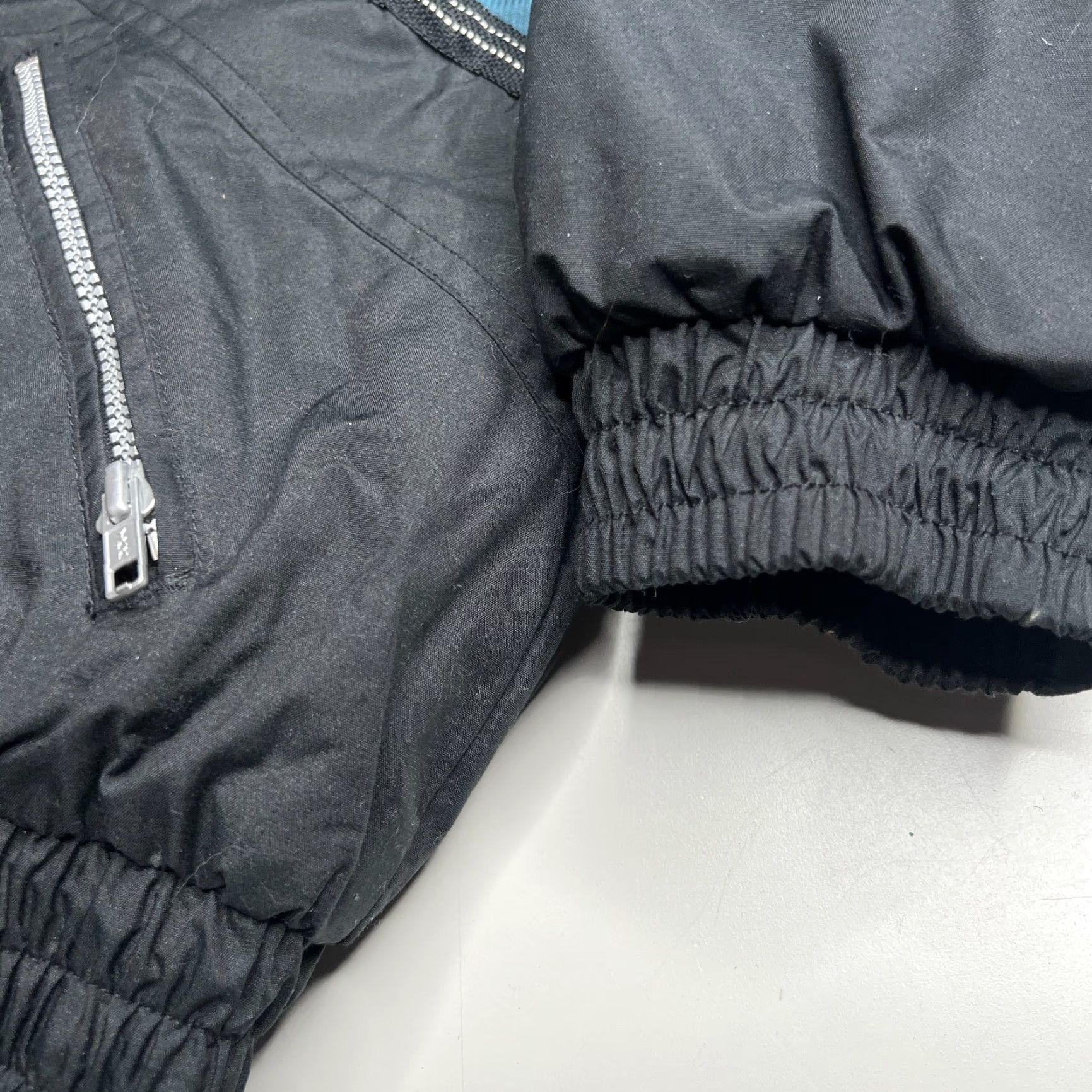 Vintage VINTAGE St. Johns Bay Outdoorsman Ski Jacket Black Blue Nylon Insulated Mens Size US L / EU 52-54 / 3 - 2 Thumbnail
