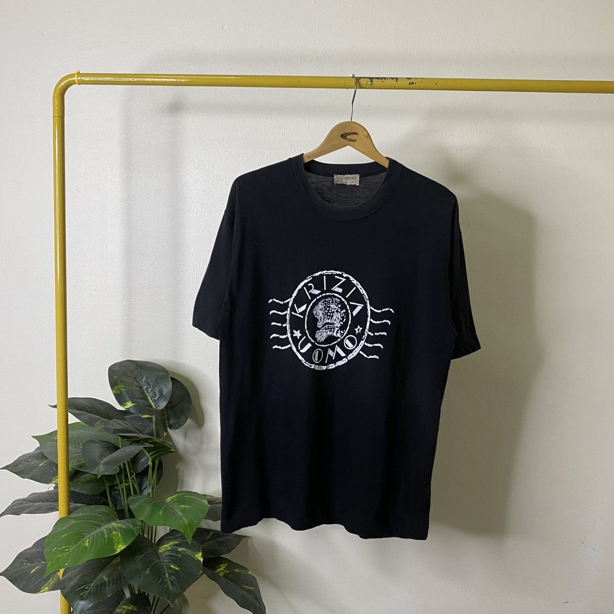 Krizia Uomo Vintage 1990s Krizia Uomo Tiger Graphic T Shirt Size US L / EU 52-54 / 3 - 1 Thumbnail