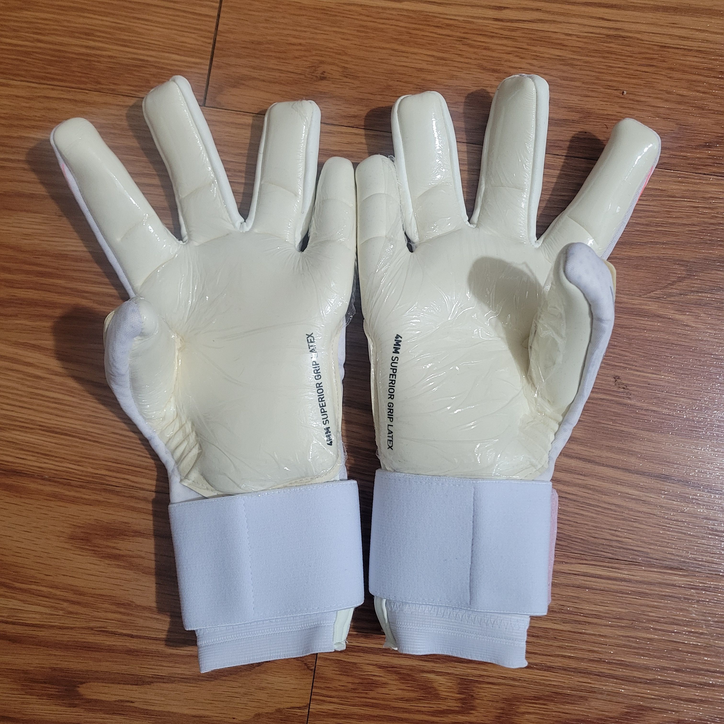 Puma PUMA Football Soccer Ultra Hybrid GoalKeeper Gloves White 8 Size ONE SIZE - 7 Thumbnail