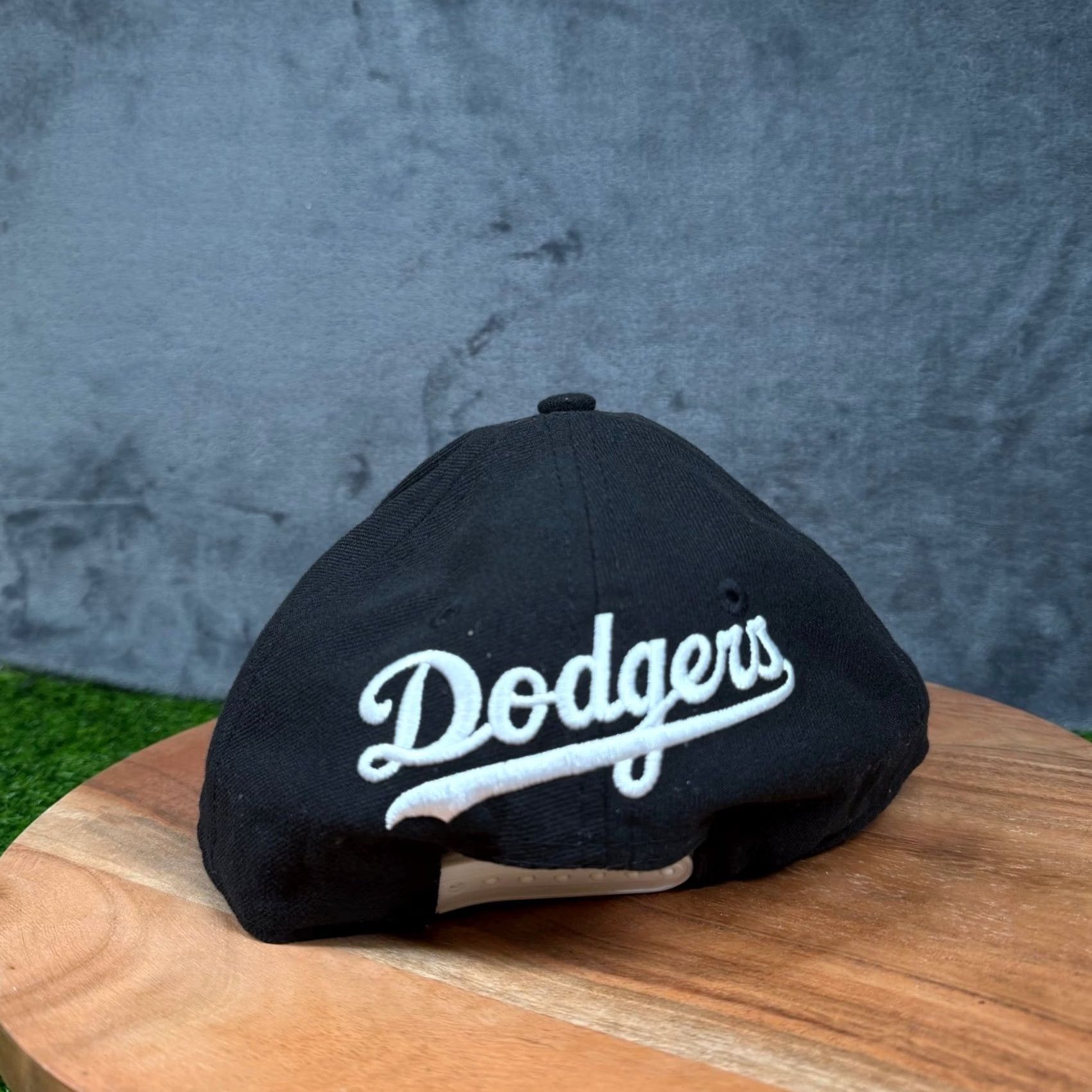 New Era VINTAGE? No — New Era Los Angeles Dodgers Hat Snapback One Size Mens Black Cotton Solid 9FIFTY Adjustable Baseball Cap Dodgers MLB Streetwear Size ONE SIZE - 4 Thumbnail
