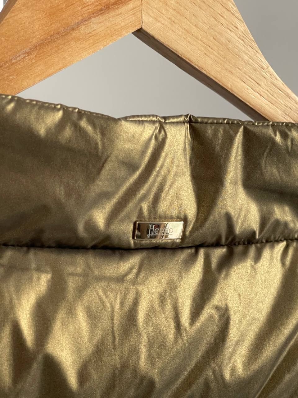 Herno Herno Emilia Cap Sleeve Quilted Gold Down Jacket Size L / US 10 / IT 46 - 10 Thumbnail