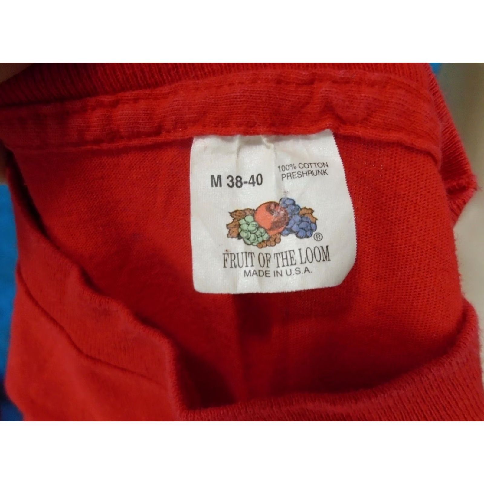 Fruit Of The Loom VINTAGE fruit of the loom T-Shirt RED SMALL 80s pocket single stitch Size US S / EU 44-46 / 1 - 6 Thumbnail