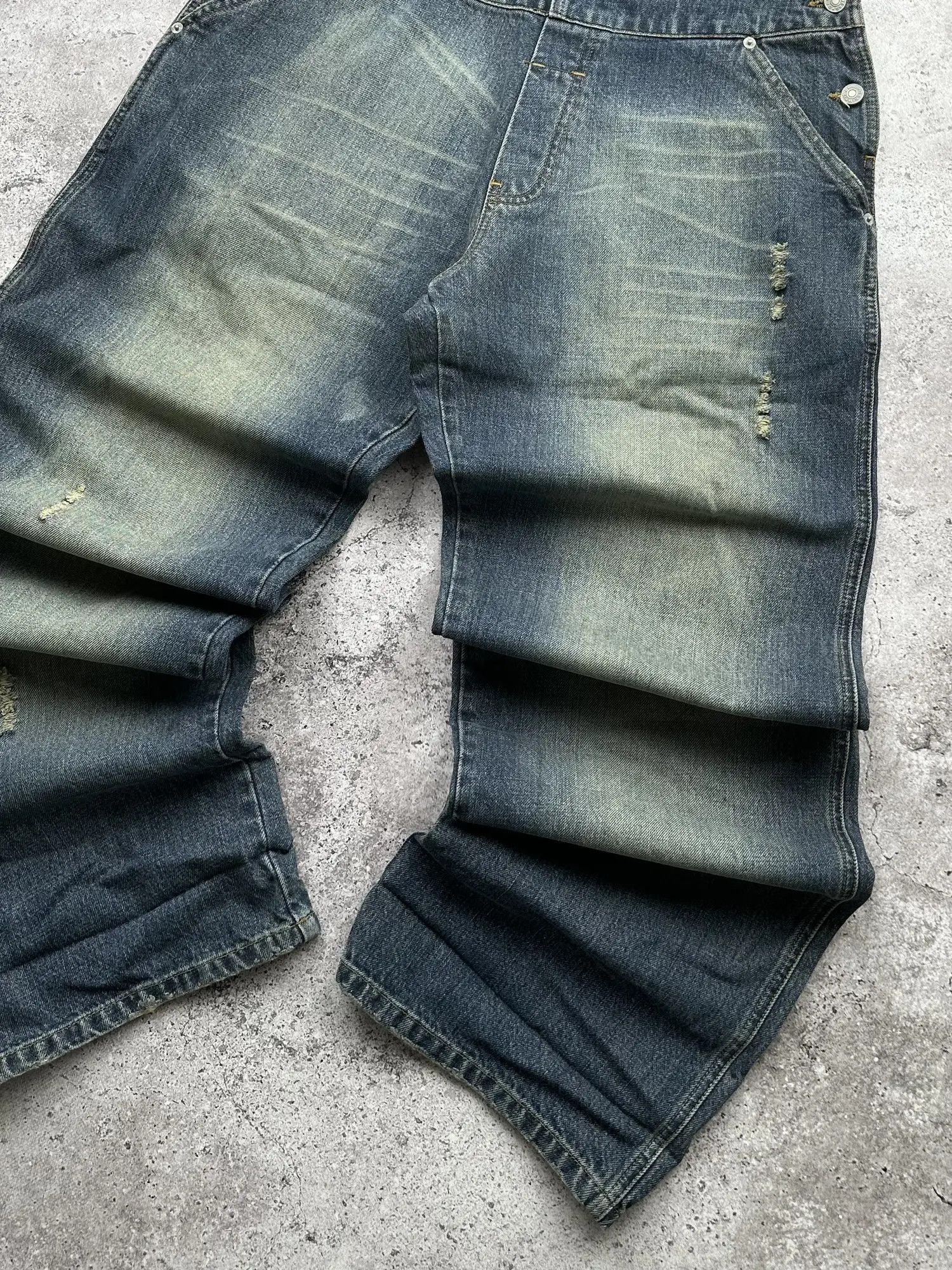 Japanese Brand Vintage Wide Faded Overalls C416(V609) Size US 32 / EU 48 - 4 Thumbnail