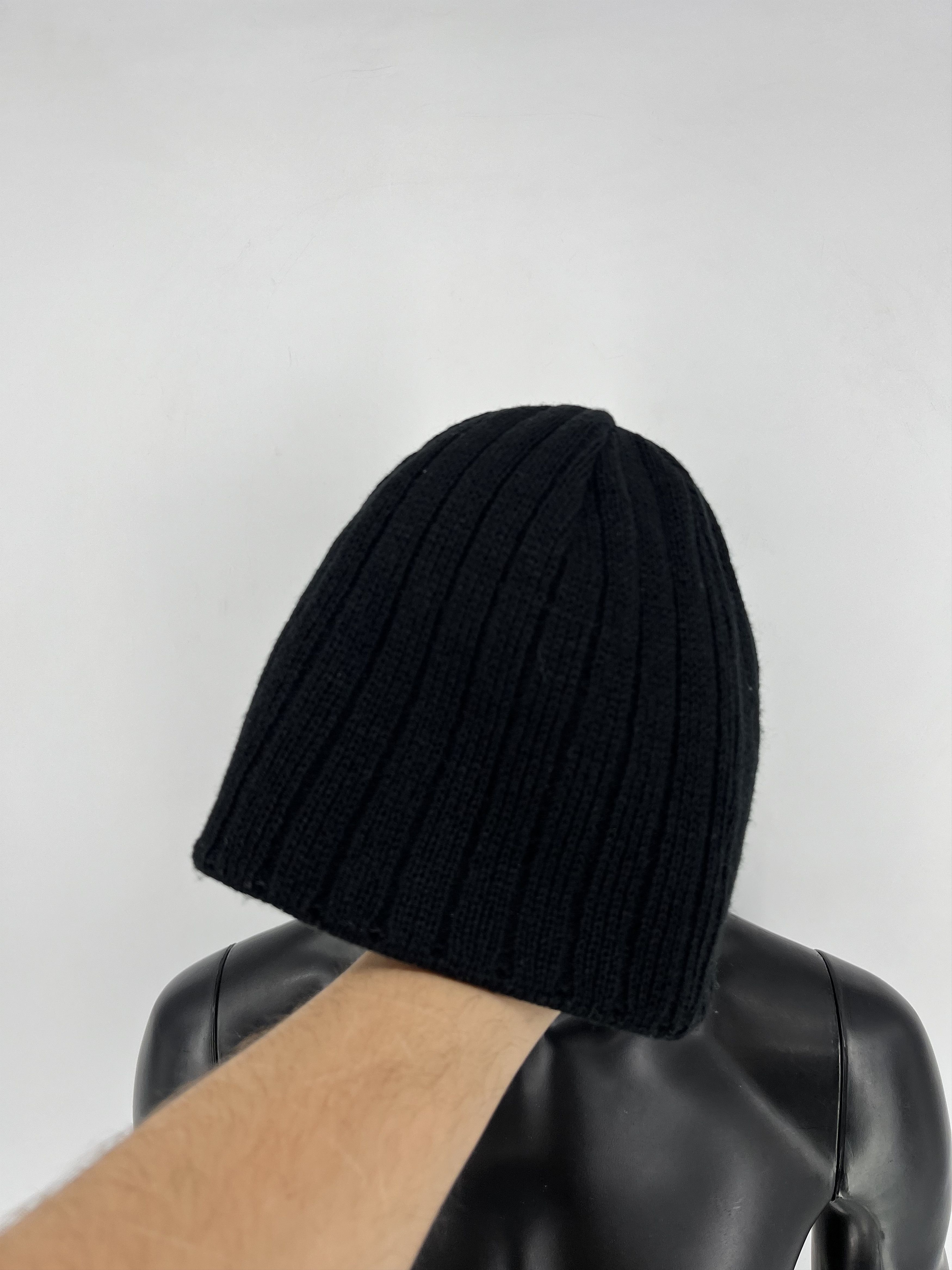 Jack Wolfskin Vintage Jack Wolfskin Big Logo Beanie Hat Streetwear Straigh Size ONE SIZE - 4 Thumbnail
