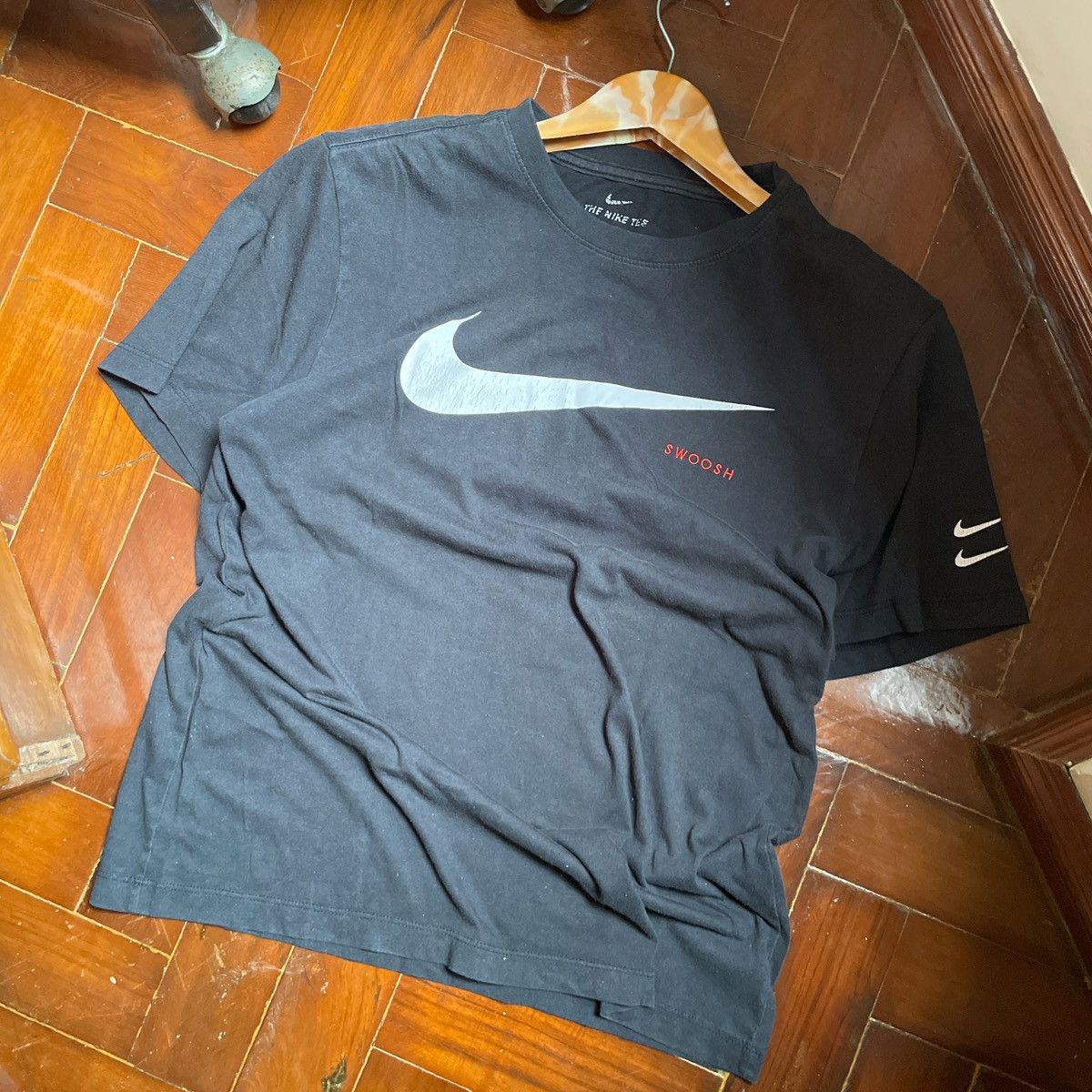 Nike Nike Swoosh Tee Size US L / EU 52-54 / 3 - 1 Thumbnail