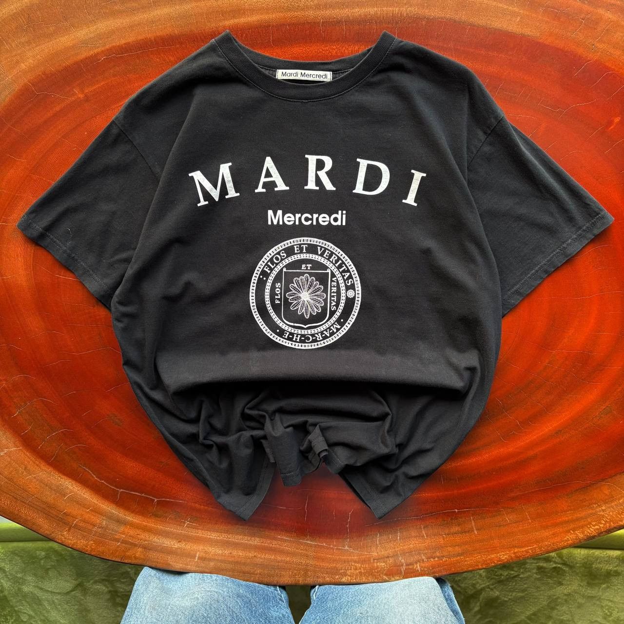 Japanese Brand Mardi Mercedi Flower Logo Tshirt Size US M / EU 48-50 / 2 - 1 Thumbnail