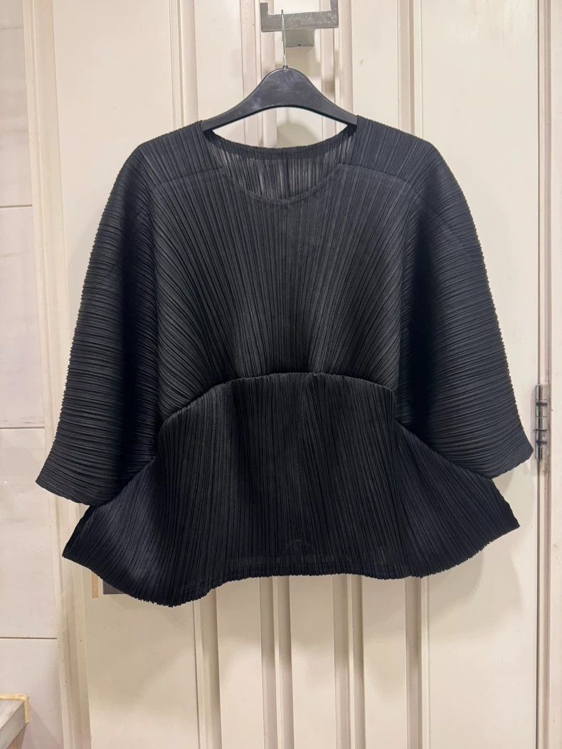 Issey Miyake Issey Miyake size:one size Black short-sleeved shirt Size M / US 6-8 / IT 42-44 - 1 Thumbnail