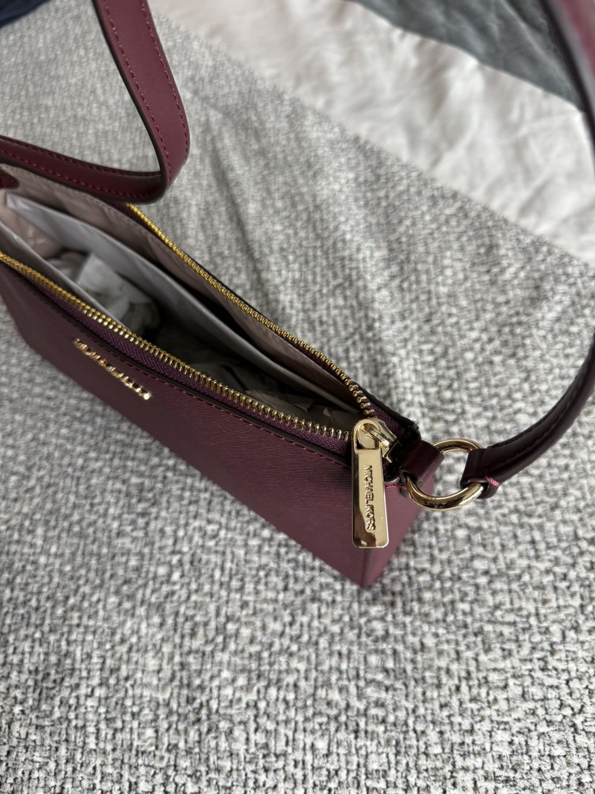 Michael Kors Michael Kors Vincent MD Pouchette Bag Size ONE SIZE - 6 Thumbnail