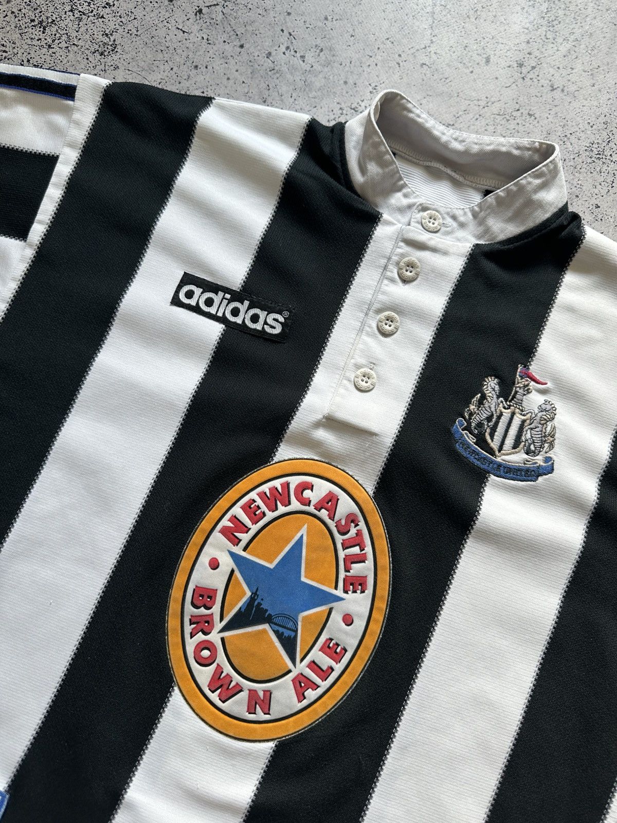 Adidas Vintage 1995/96 Adidas New Castle Soccer Jersey Away Tee Y2K Size US M / EU 48-50 / 2 - 2 Thumbnail