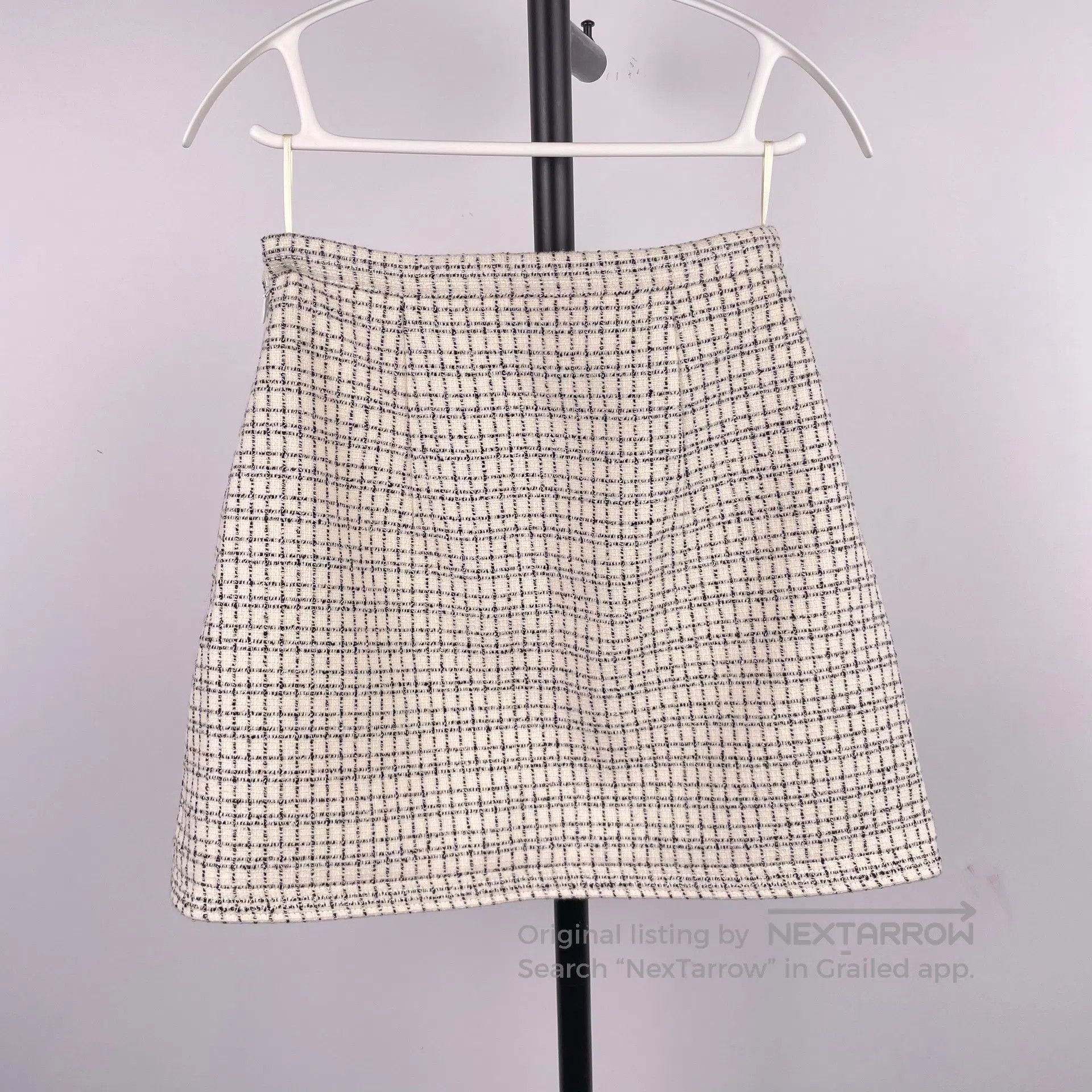 Miu Miu Miu Miu Ivory white tweed pearl button checkered short ski Size 37" - 2 Thumbnail