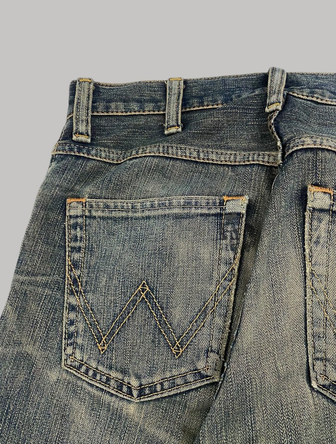 Japanese Brand × Wrangler Wrangler Denim Mud Washed Whisker Distressed Loose Fit Size US 30 / EU 46 - 19 Thumbnail