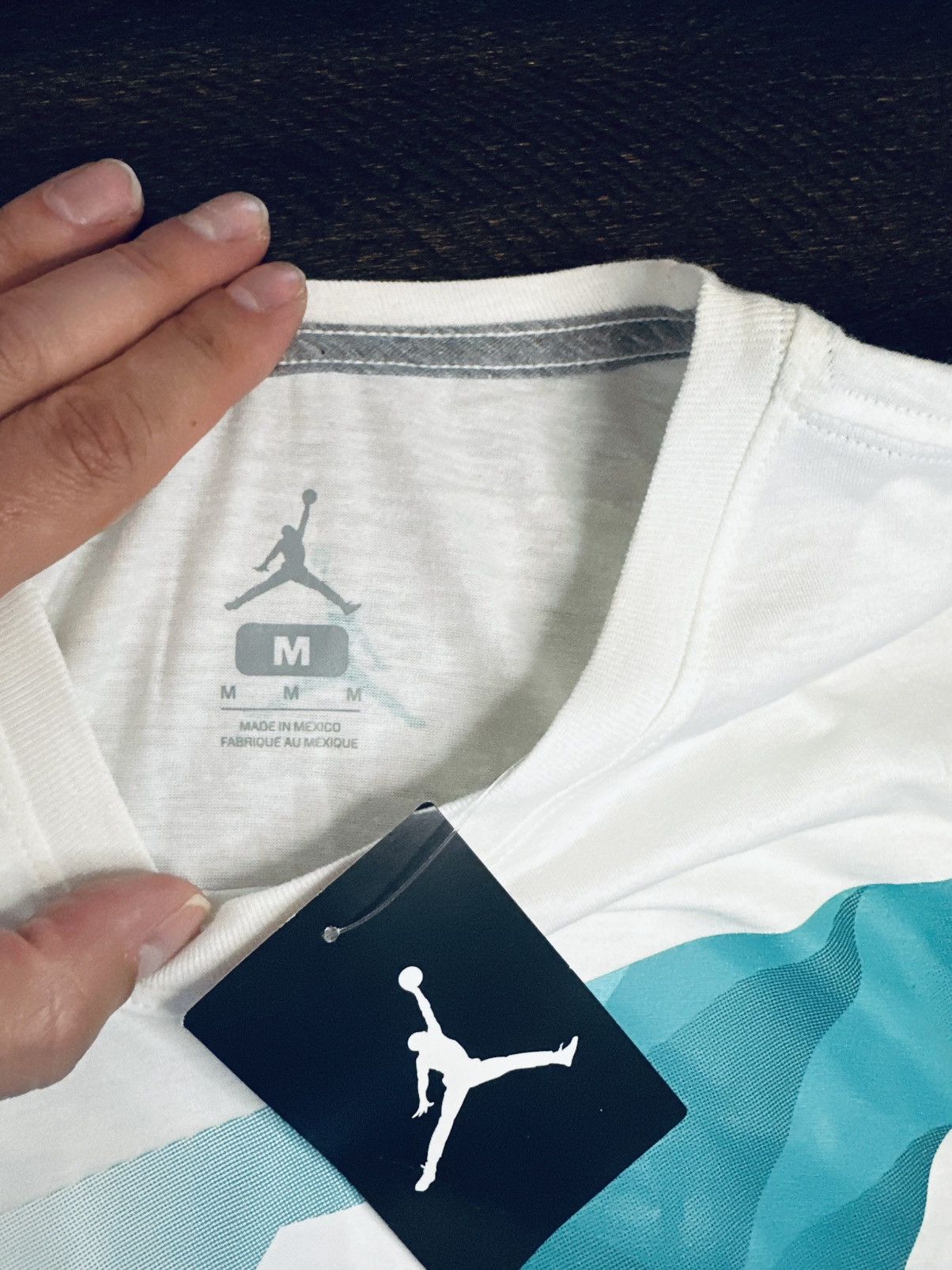 Nike Nike Men's AJ VII of Diamonds Tee White/Retro-Size Medium Size US M / EU 48-50 / 2 - 5 Thumbnail