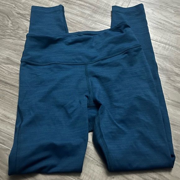 Outdoor Voices blue Leggings size xsmall