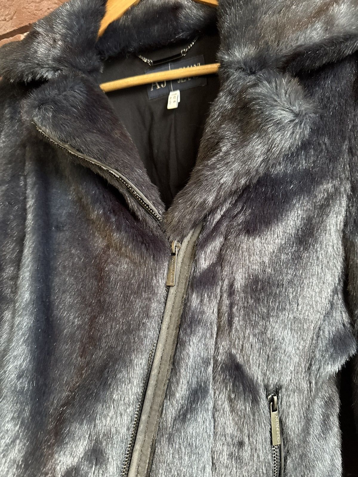Armani Vintage Y2K Armani Jeans Faux Fur Black Zip Jacket Designer Size M / US 6-8 / IT 42-44 - 4 Thumbnail