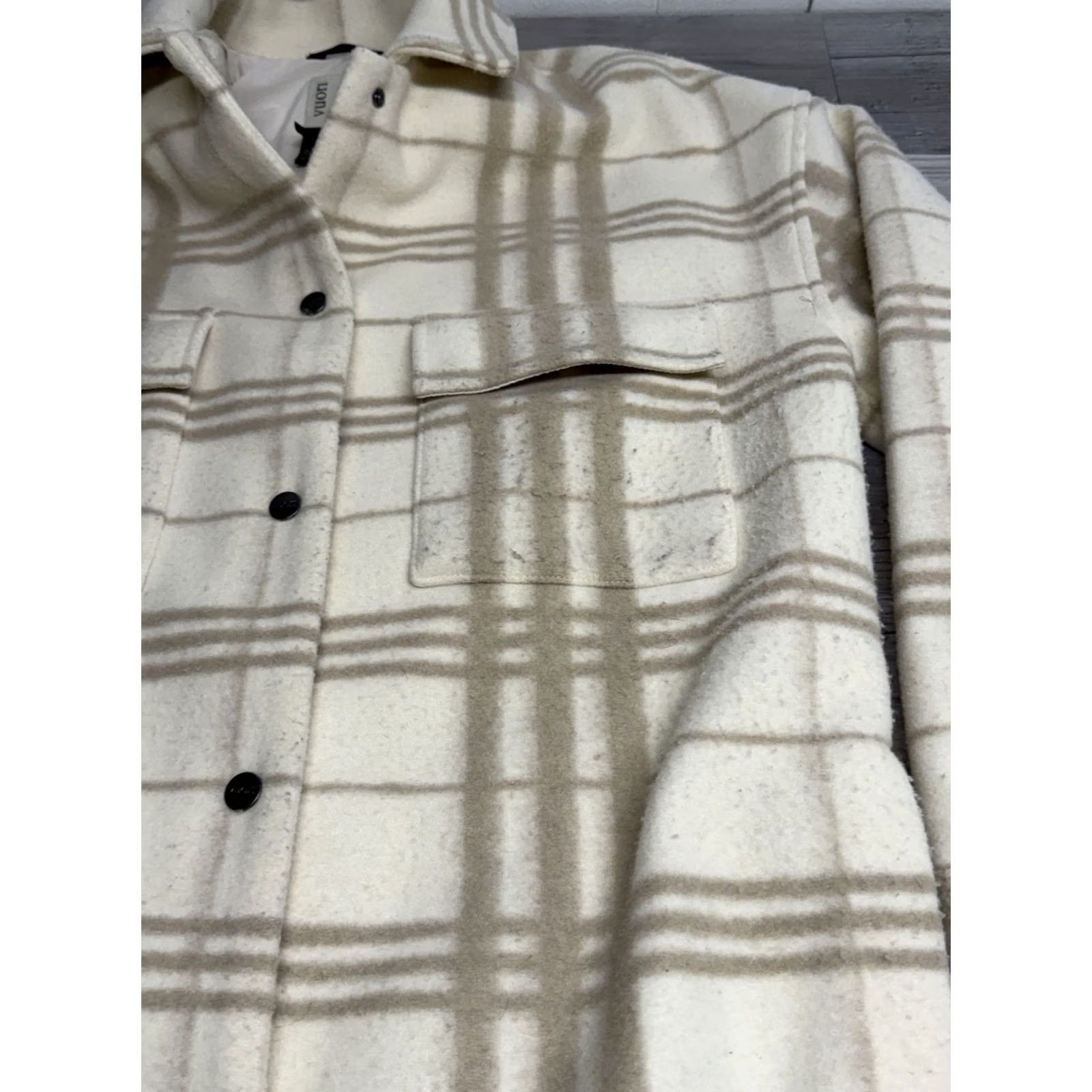 Vuori Vuori Flannel Shirt Jacket M Beige Plaid Lined Snap Shacket Button-Up Men Size US M / EU 48-50 / 2 - 4 Thumbnail