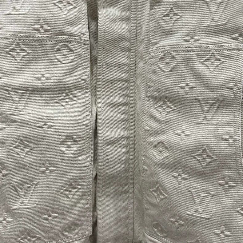 Louis Vuitton Louis Vuitton Lumber Embossed Logo Denim Jacket Size US M / EU 48-50 / 2 - 3 Thumbnail