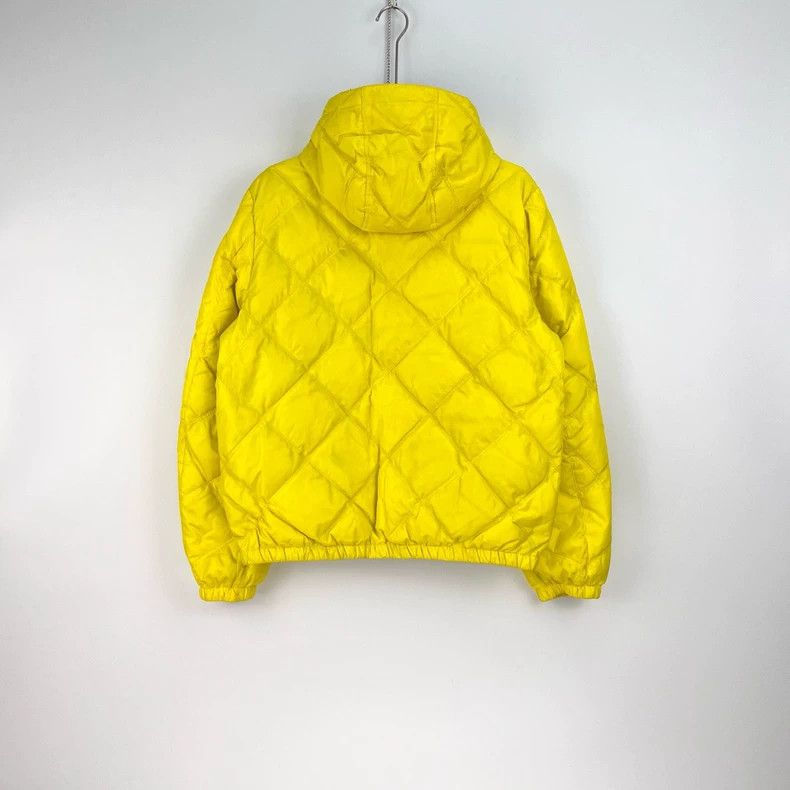 Prada Prada Lemon yellow metal triangle hooded down jacket 2502-N Size US M / EU 48-50 / 2 - 4 Thumbnail