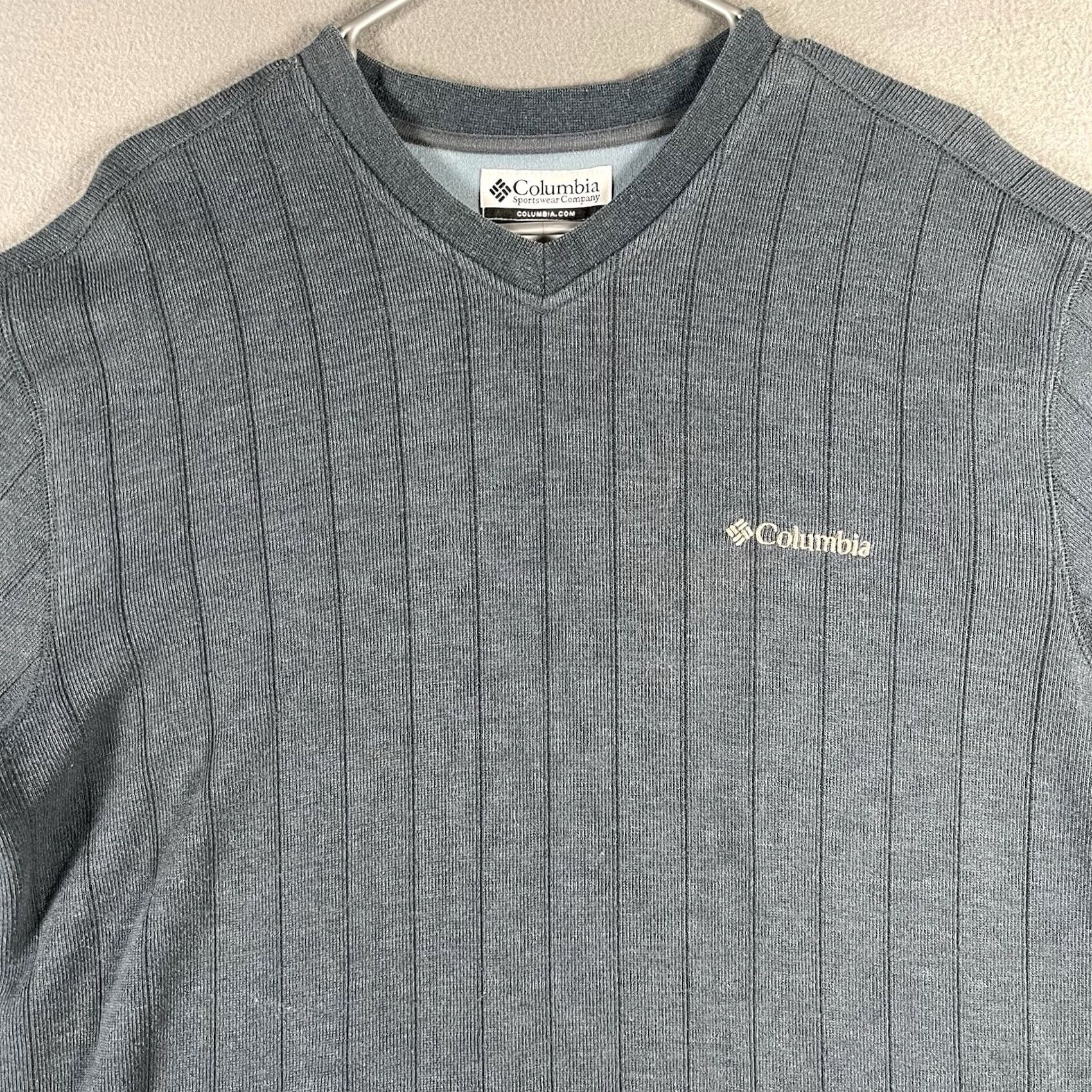 Logo 7 Columbia Pullover Sweatshirt Men L Gray Logo Knitted V-Neck Long Sleeve Vintage? No, 2010-2019, Cotton, Regular Fit, Mountain Outdoor Casual Clothing Size US L / EU 52-54 / 3 - 2 Thumbnail