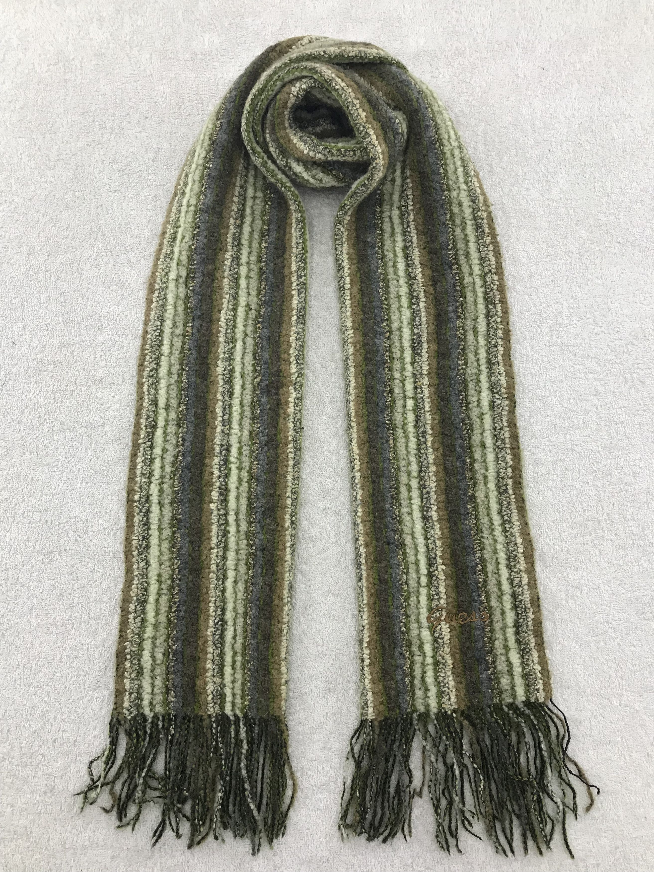 Guess Guess Scarf / Muffler / Neckwear - WW1192 Size ONE SIZE - 1 Thumbnail