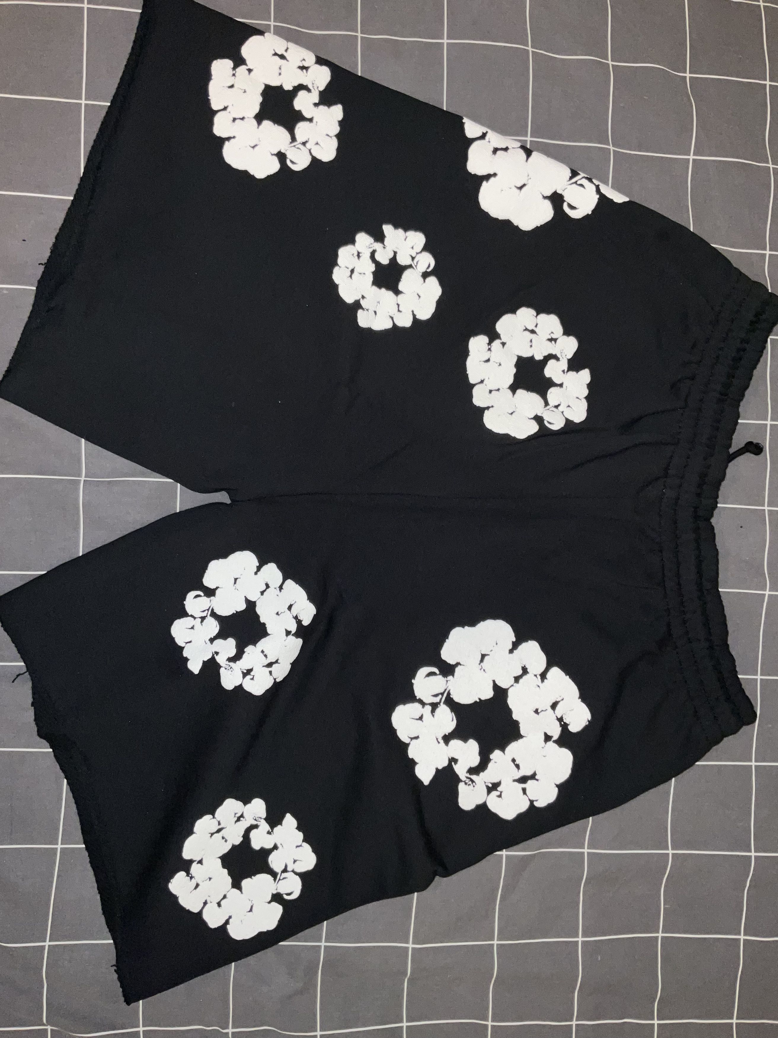DENIM TEARS Denim Tears The Cotton Wreath Shorts | Grailed DENIM TEARS Denim Tears The Cotton Wreath Shorts | Grailed