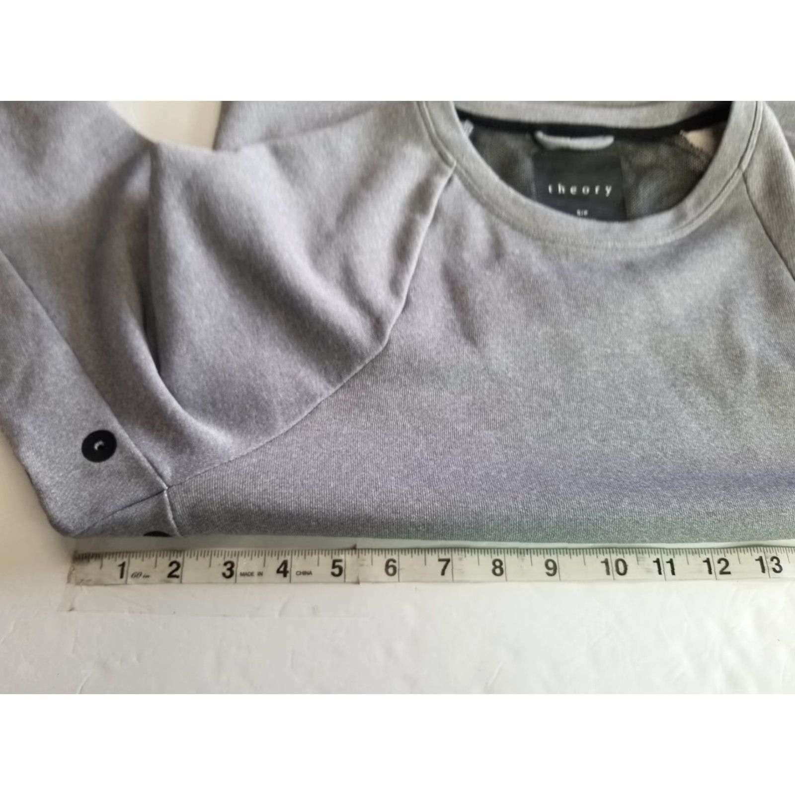 Theory Theory Sweatshirt Mens Size Small Crew Neck Gray Polyester Blend Regular Fit Stretch Long Sleeve, 100% See Pics Size US S / EU 44-46 / 1 - 3 Thumbnail