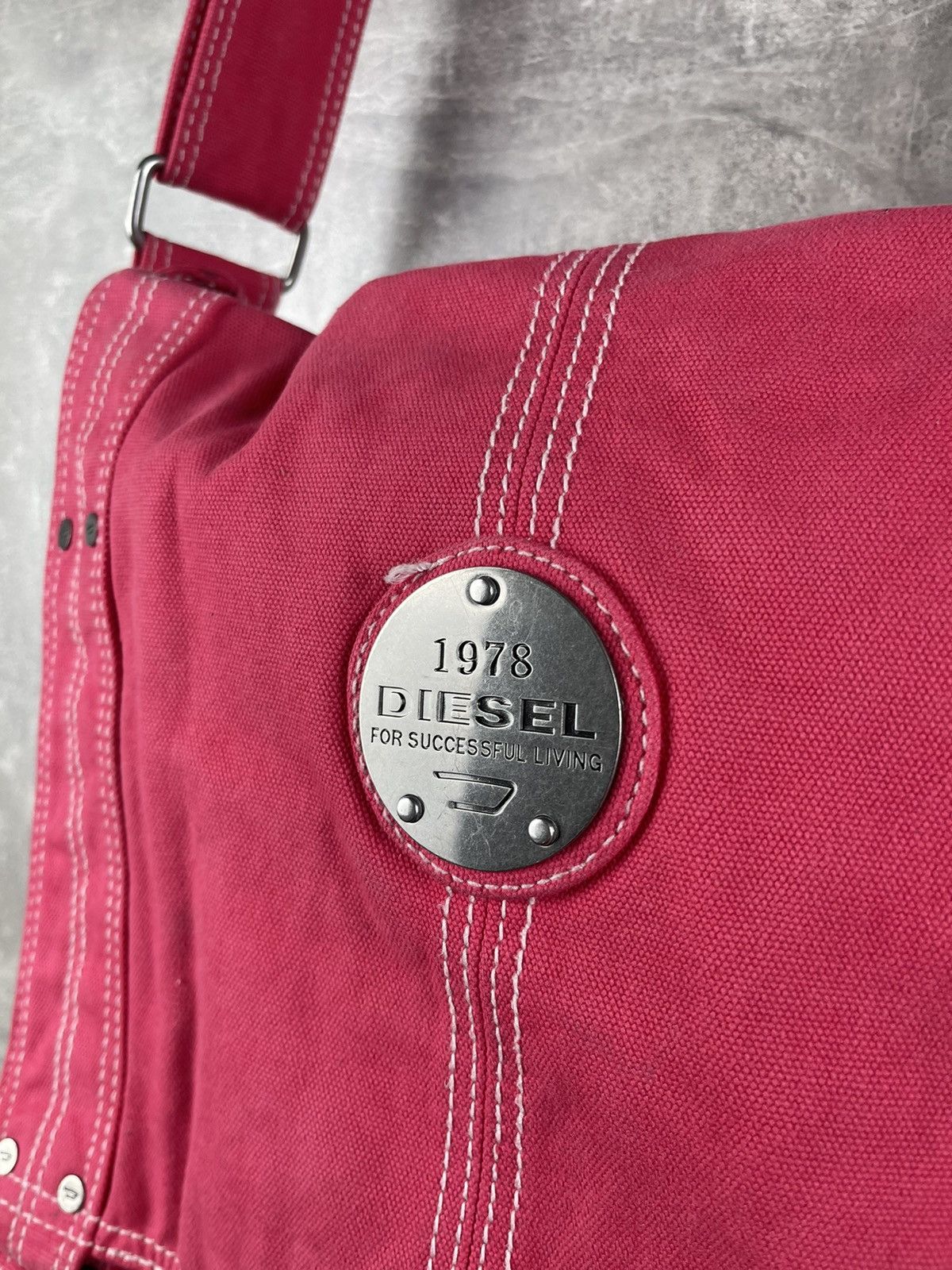 Diesel Diesel 1978 Red Durable Canvas Shoulder Bag Y2K Era Utility Size ONE SIZE - 4 Thumbnail
