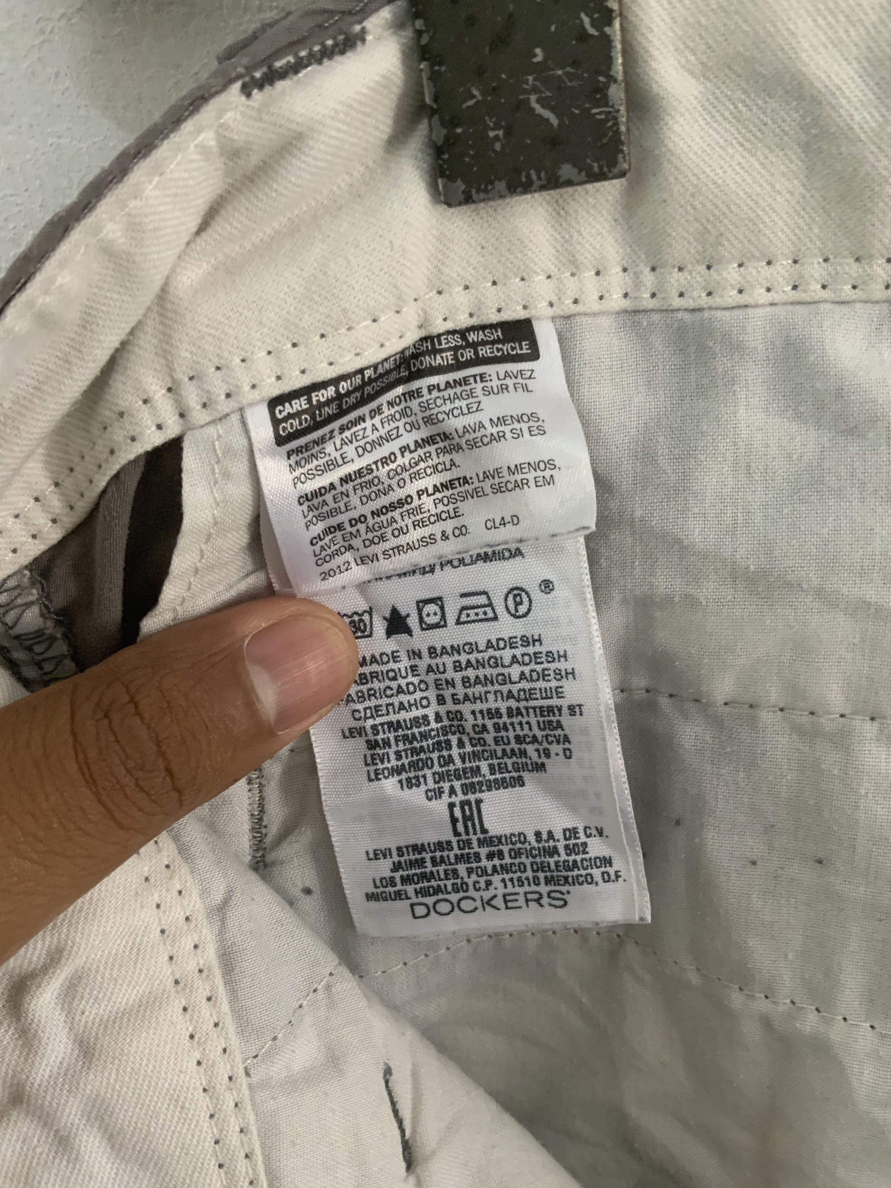Dockers Dockers Multipocket Outdoor Shorts Size US 30 / EU 46 - 12 Thumbnail
