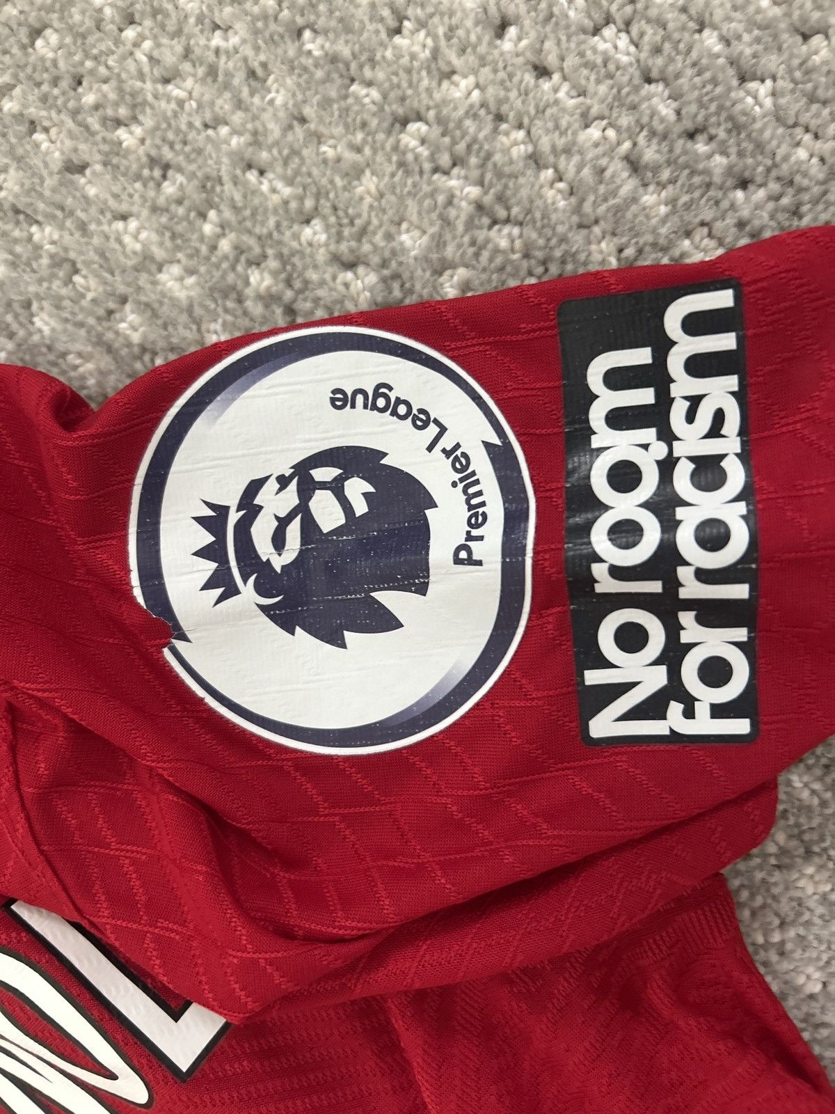 Nike Liverpool 22/23 Home Jersey Size US M / EU 48-50 / 2 - 3 Thumbnail