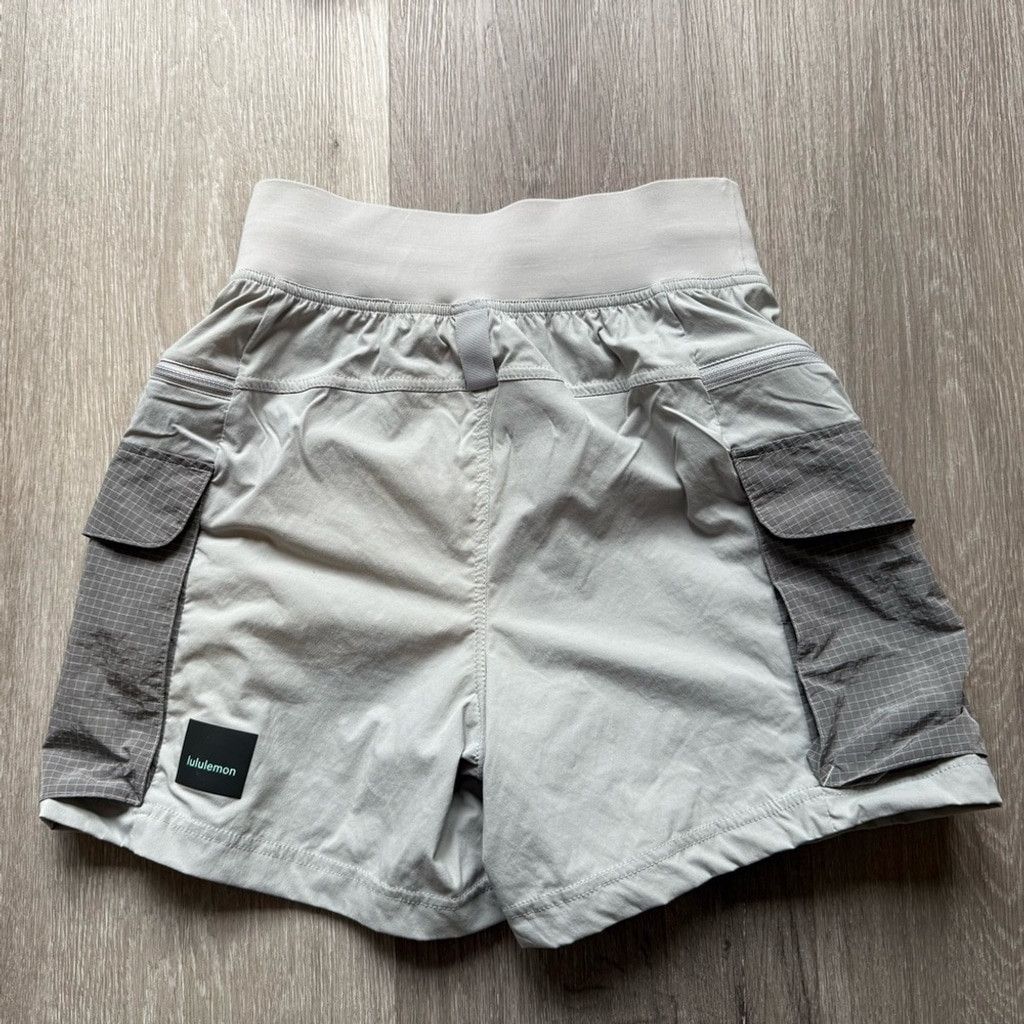 Lululemon Lululemon Athletica Gray Multi Pocket Cargo High-Rise Hiking Size 26" / US 2 / IT 38 - 13 Thumbnail