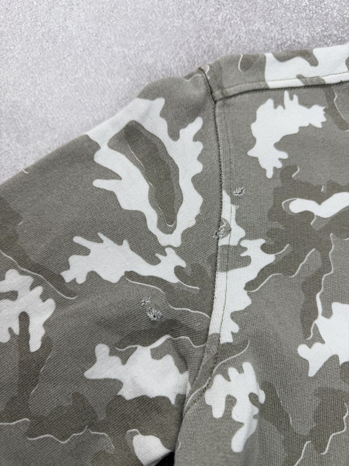 Stone Island Stone Island Junior Camo Print Crewneck Sweatshirt Size 10 Size US XXS / EU 40 - 8 Thumbnail
