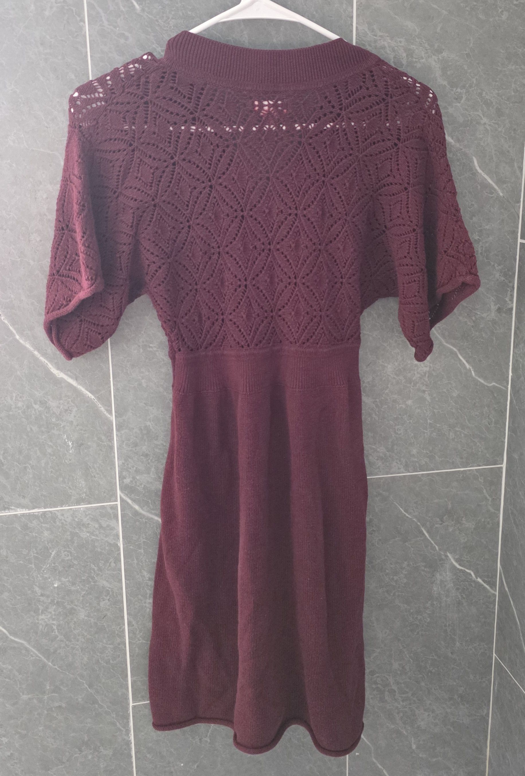 Other ELLE Burgundy Low Vneck Pointelle Sweater Dress Size Small Size S / US 4 / IT 40 - 2 Thumbnail