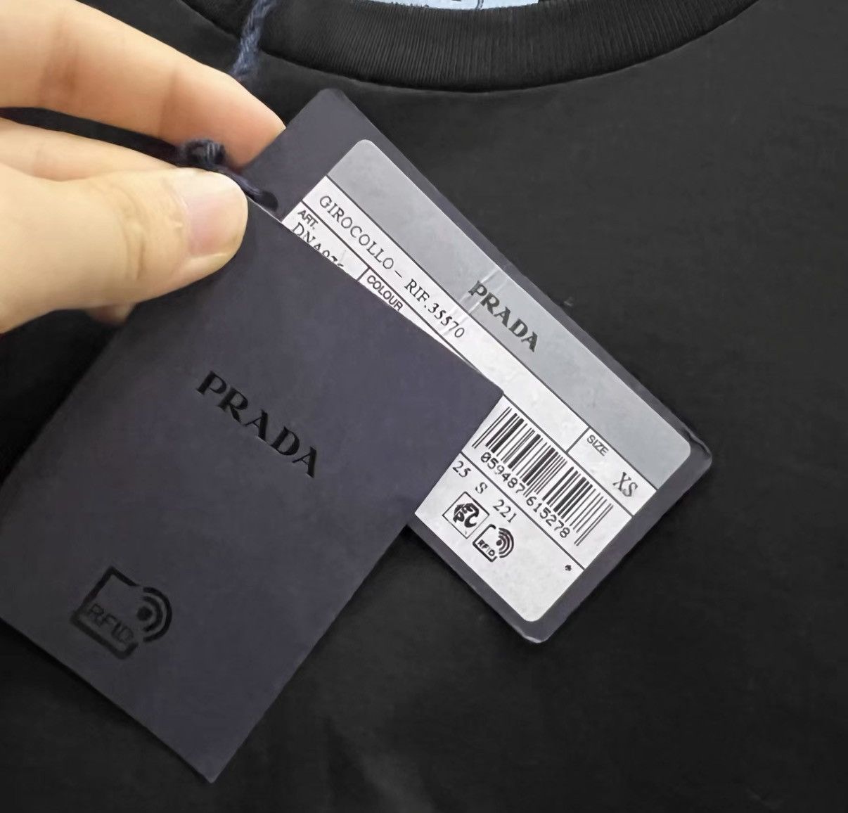 Prada Prada Black Short Sleeve Top J41 Size XS / US 0-2 / IT 36-38 - 4 Thumbnail