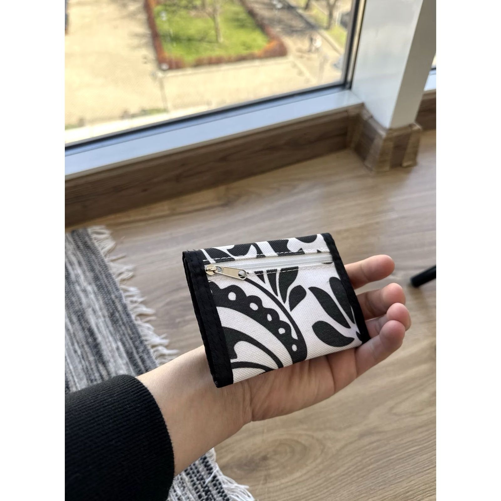 Billabong VINTAGE Billabong Embroidered Logo Wallet Slim Fold Wallet Mens White 90s Retro Classic Japanese Brand Avant Garde Money Size ONE SIZE - 3 Thumbnail