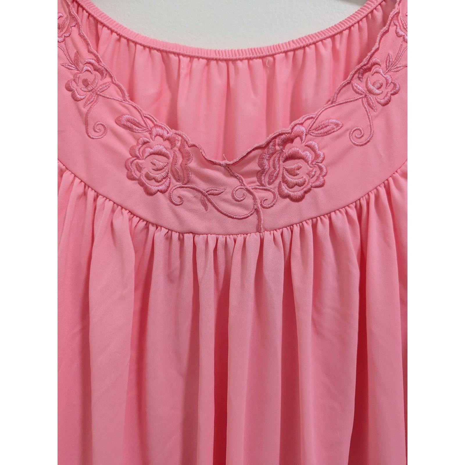 Other Vintage ShadowLine Nylon Nightgown Gown Sz Sm Embroidered Fl Size ONE SIZE - 3 Thumbnail