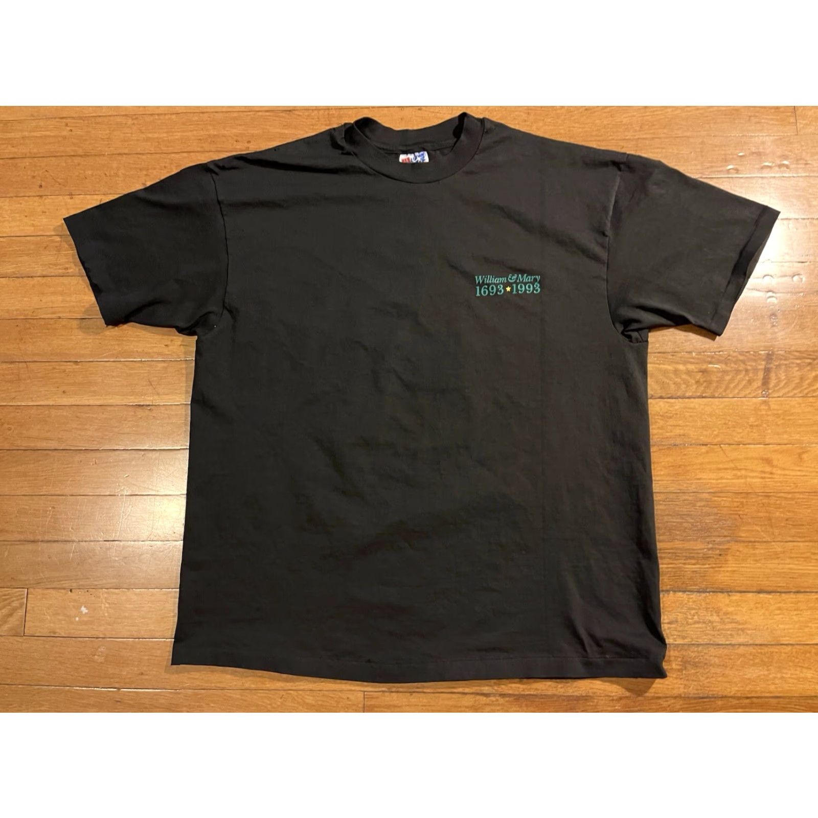 Hanes VINTAGE Hanes Beefy T-Shirt Black Mens XL 90s College William & Mary 300th Anniversary Homecoming 1993 Shirt Size US XL / EU 56 / 4 - 2 Thumbnail