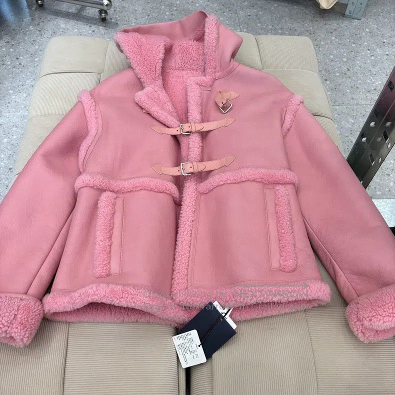 Louis Vuitton Louis Vuitton Pink Fur Lamb Wool One-Piece Hooded Leather Size XXS / US 00 / IT 34 - 1 Thumbnail