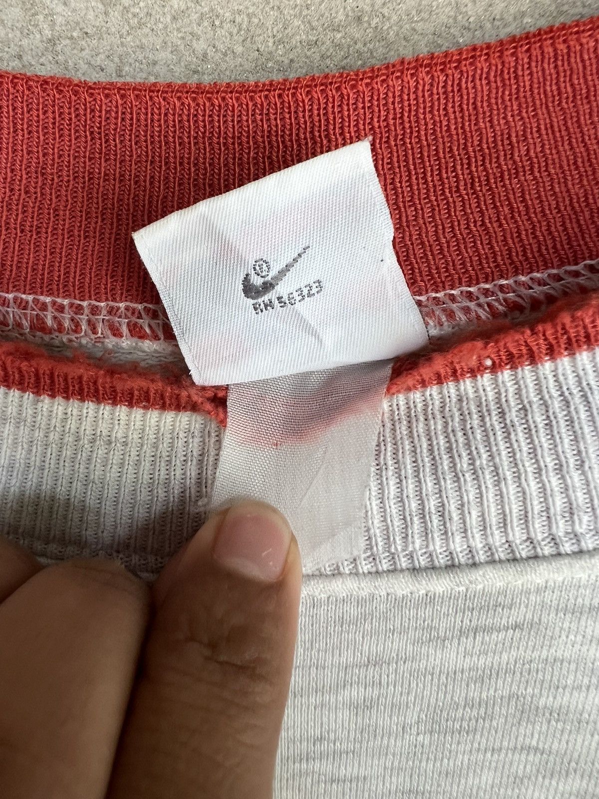 Nike Vintage Nike Small Logo Sweatshirt Size US M / EU 48-50 / 2 - 5 Thumbnail