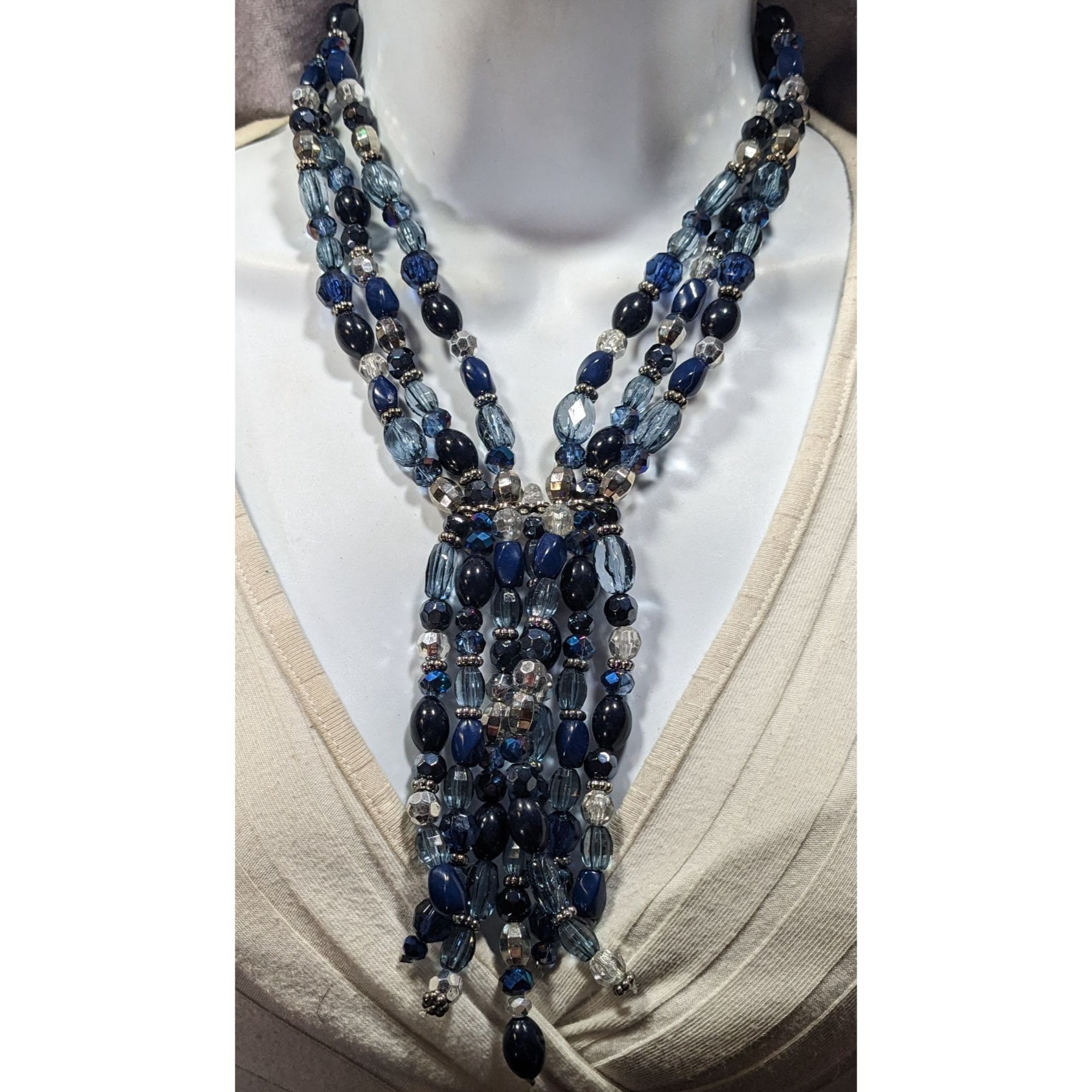 Other Erica Lyons Blue And Silver Tone Beaded Statement Necklace Size ONE SIZE - 3 Thumbnail