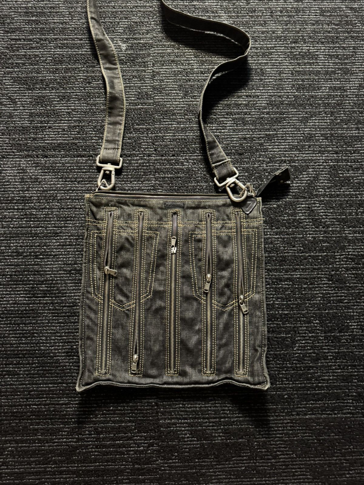 Dolce & Gabbana Vintage Dolce Gabbana Denim Messenger Bag Size ONE SIZE - 4 Thumbnail