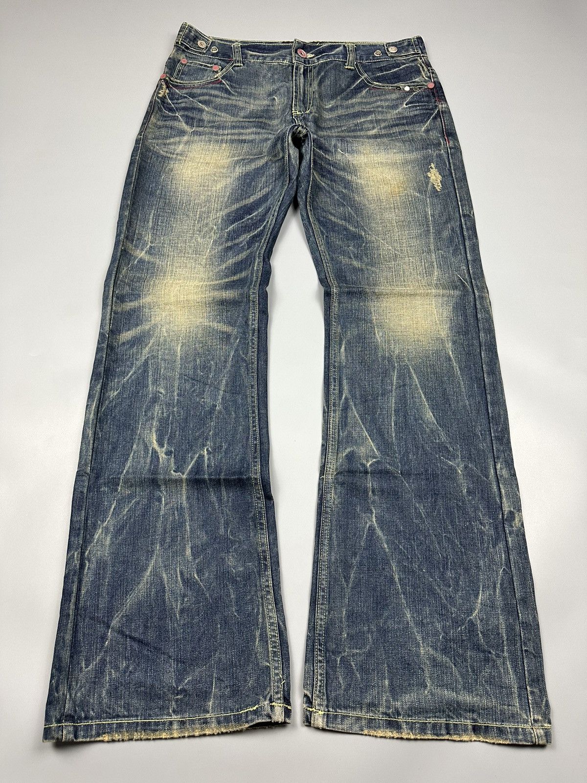 If Six Was Nine 🔥Rare🔥Red Pepper Embroidered Whiskered Flare Denim Size US 36 / EU 52 - 3 Thumbnail