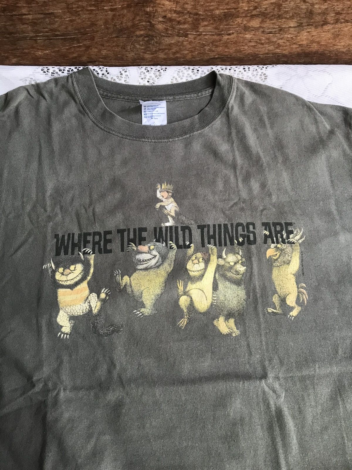 Delta × Vintage Where The Wild Things Are Movie Size US L / EU 52-54 / 3 - 1 Thumbnail
