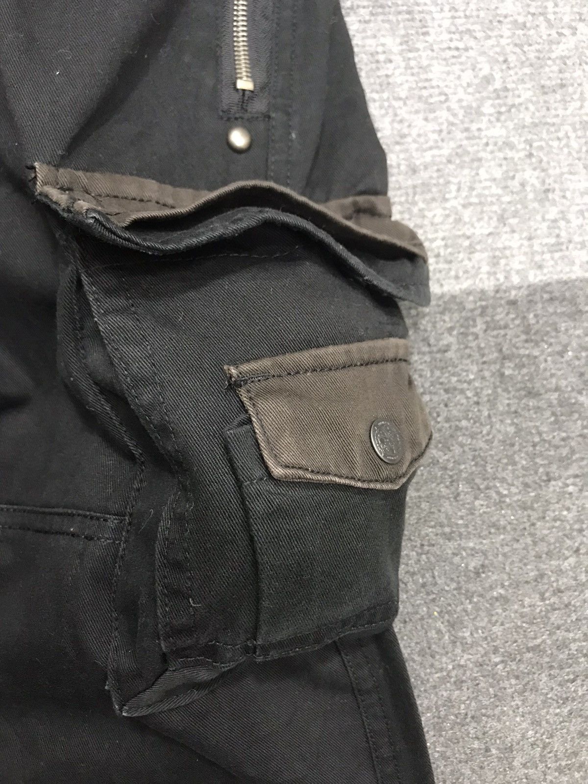 Japanese Brand 💥BELL BOTTOM💥MINIMALST ULTIMAX MULTIPOCKET CARGO PANT F200 Size US 34 / EU 50 - 7 Thumbnail
