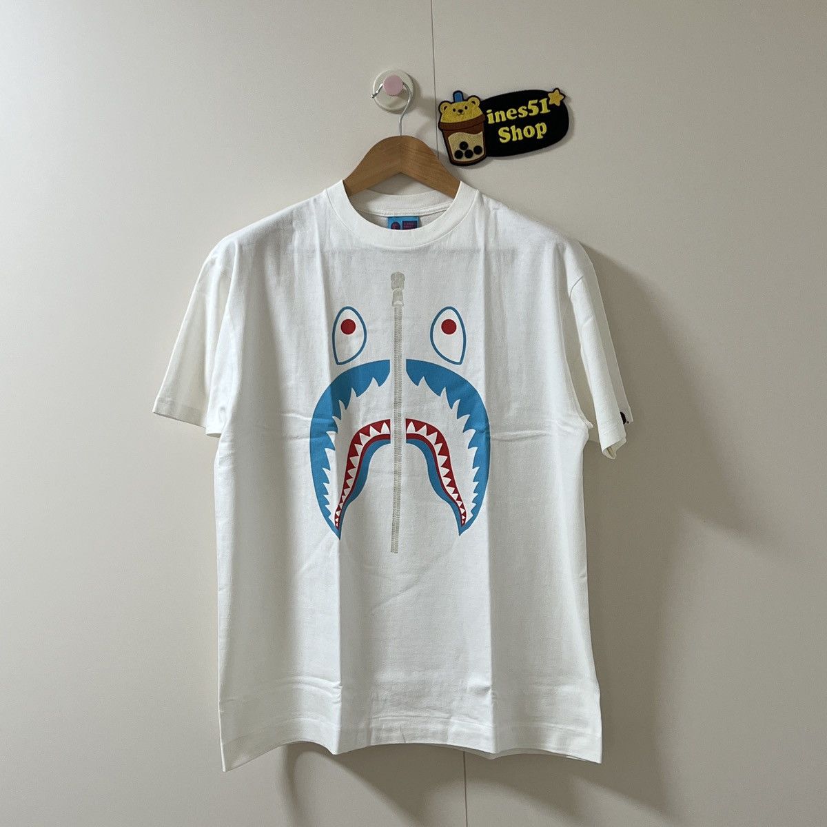 Bape Bape OG color shark tee Size US L / EU 52-54 / 3 - 1 Thumbnail