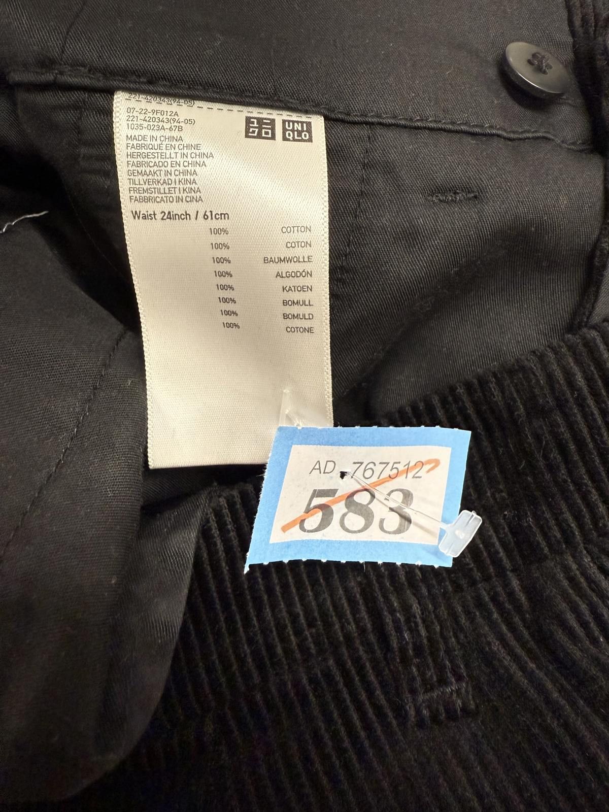 Uniqlo Uniqlo Black Corduroy Wide Leg Trousers, Waist 24 in. Size US 26 / EU 42 - 2 Thumbnail